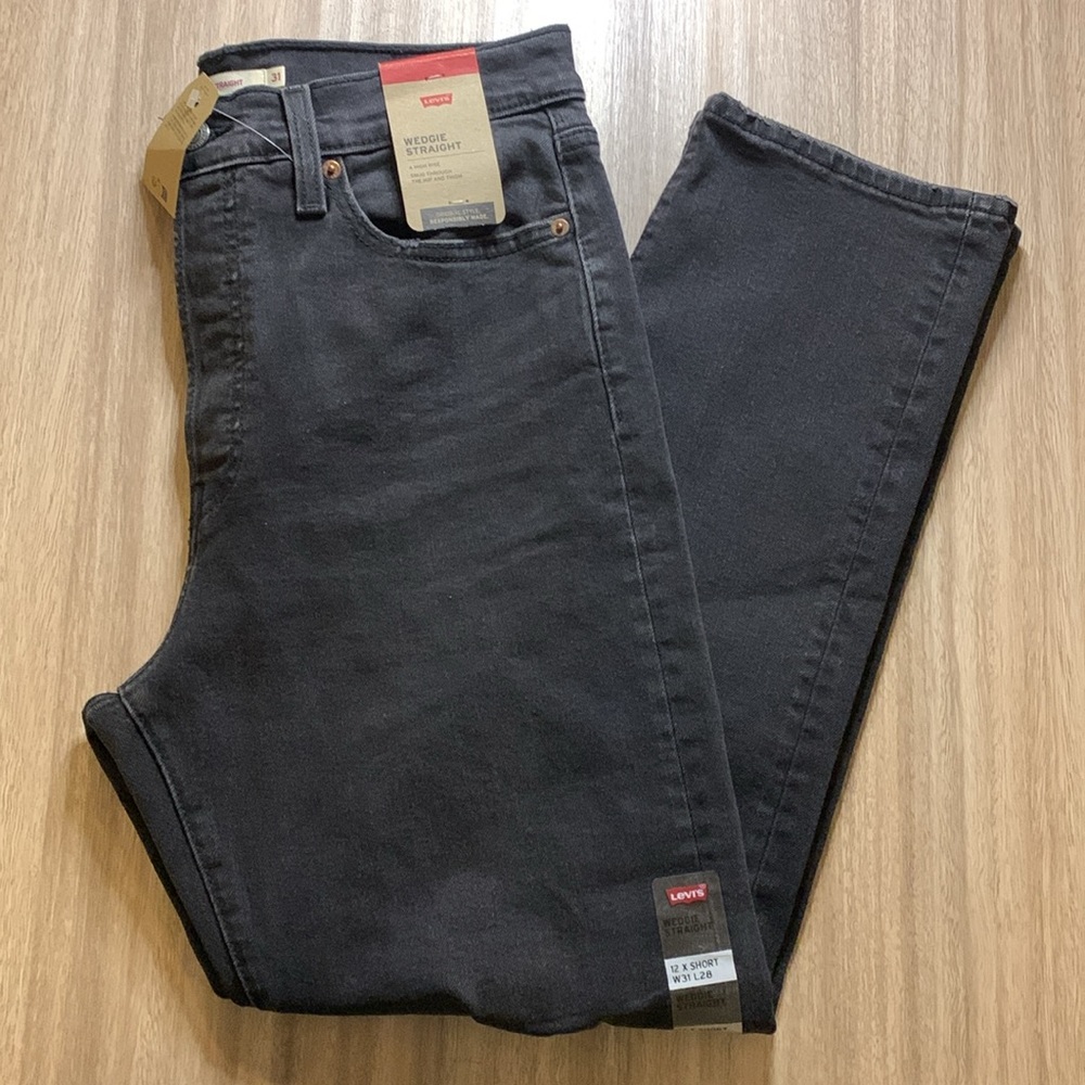 Levi's Black Straight Leg Women's Jeans